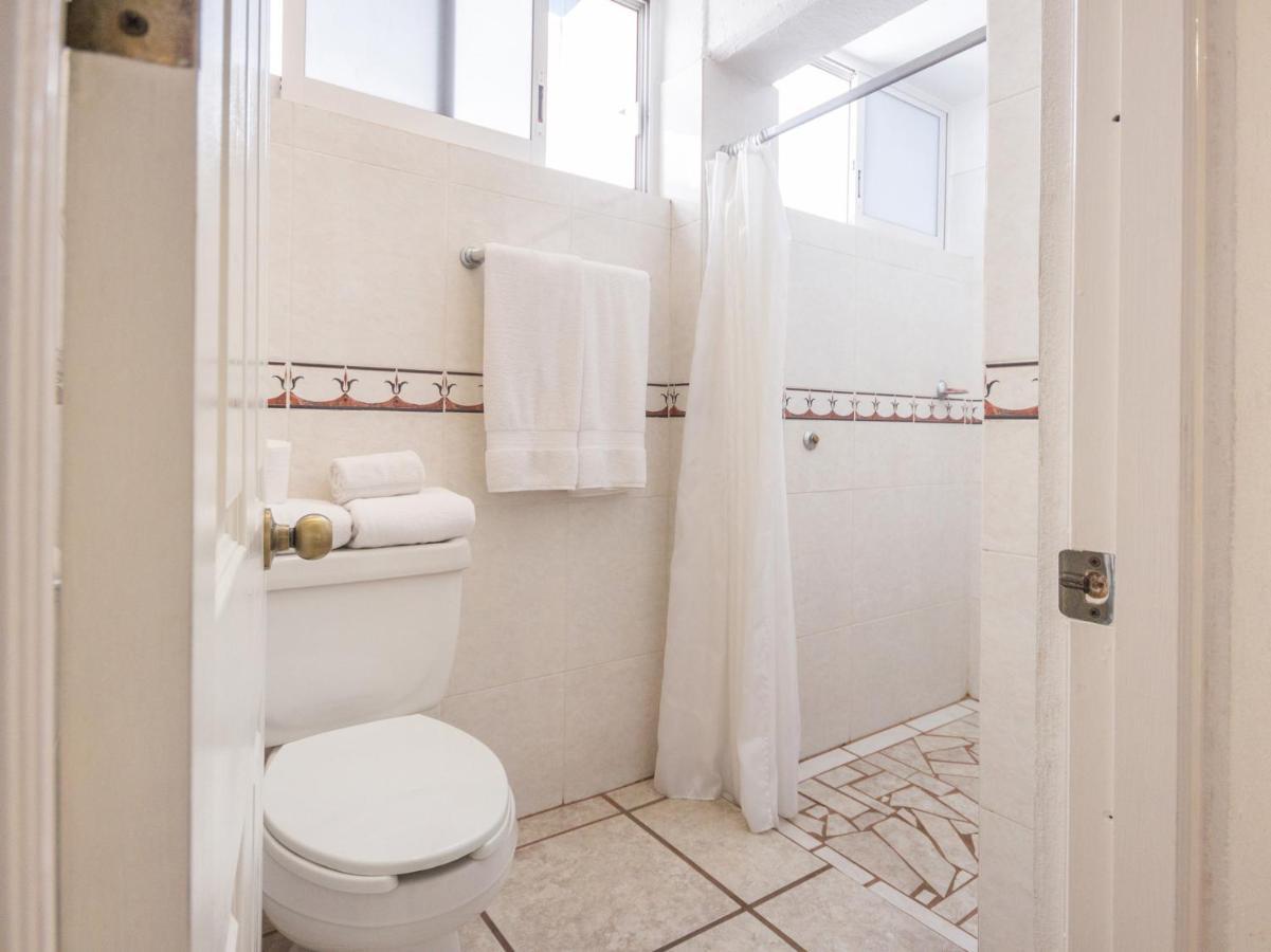 Capital O Hotel Suites Andrade Leon Exterior photo